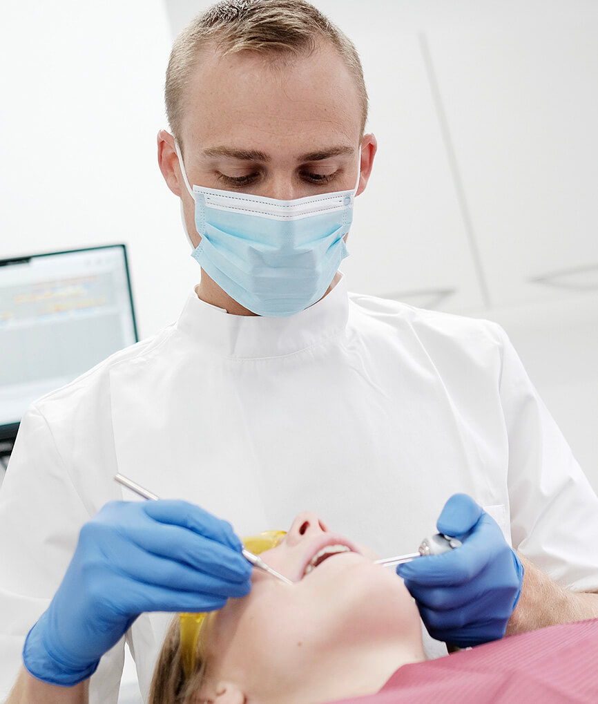 Woodcroft Dental & Implant Clinic